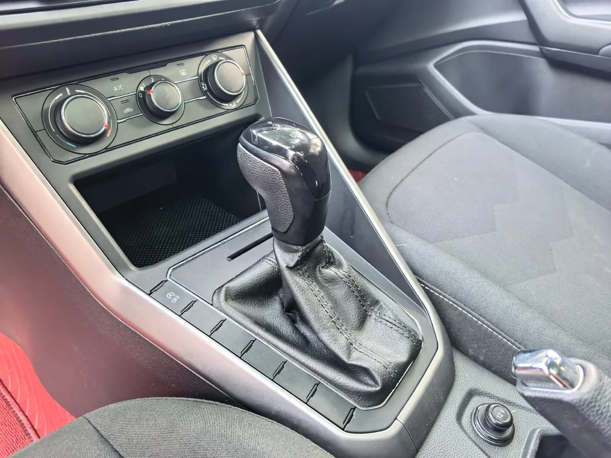 2019 Volkswagen Polo 1.5L 113HP L4 6AT,autocango,china used car exporter,china ev exporter,chinese used car exporter,chinese used ev exporter