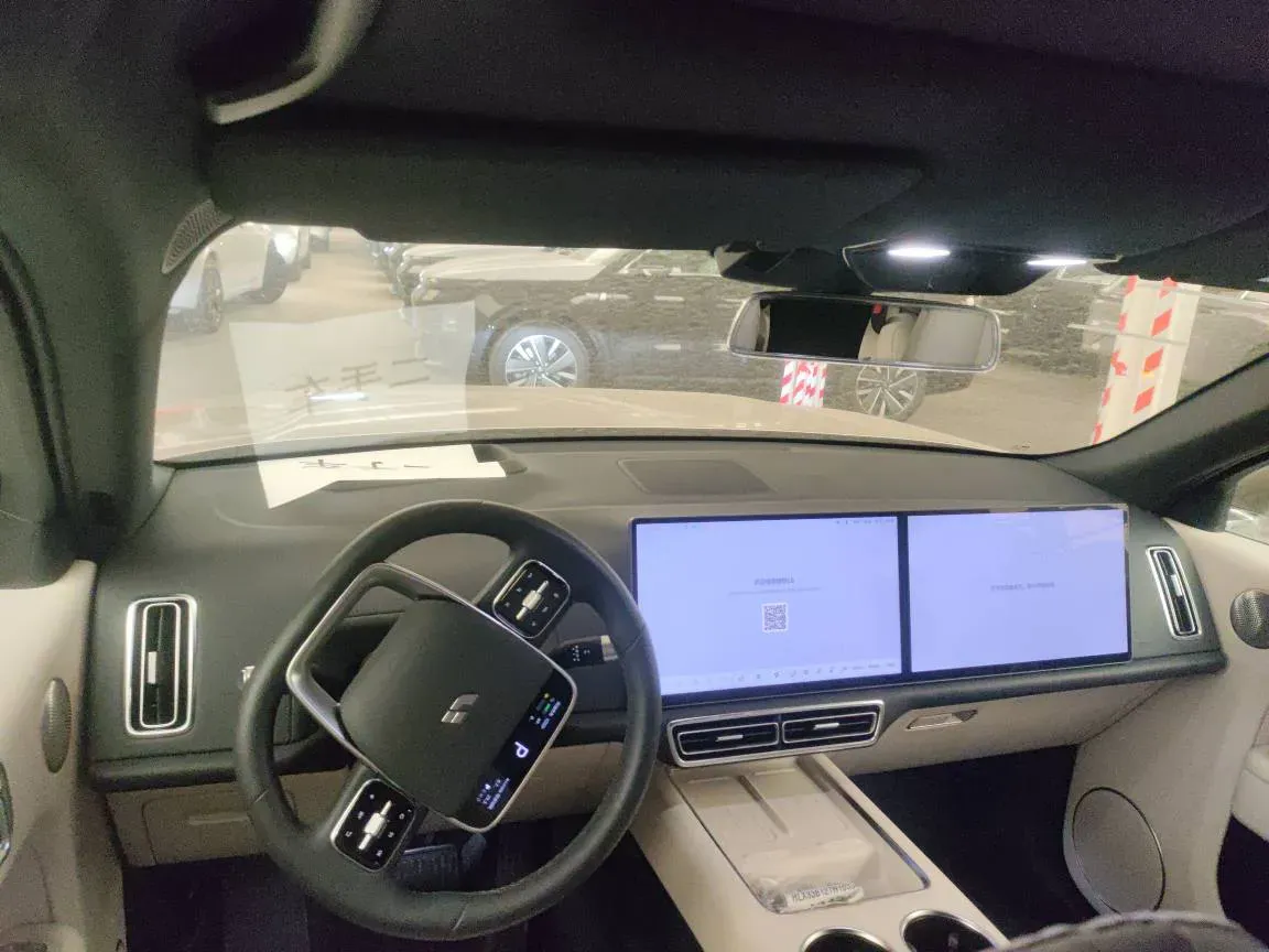 2024 Volvo S60 2.0T 197HP L4 7DCT,autocango,china used car exporter,china ev exporter,chinese used car exporter,chinese used ev exporter