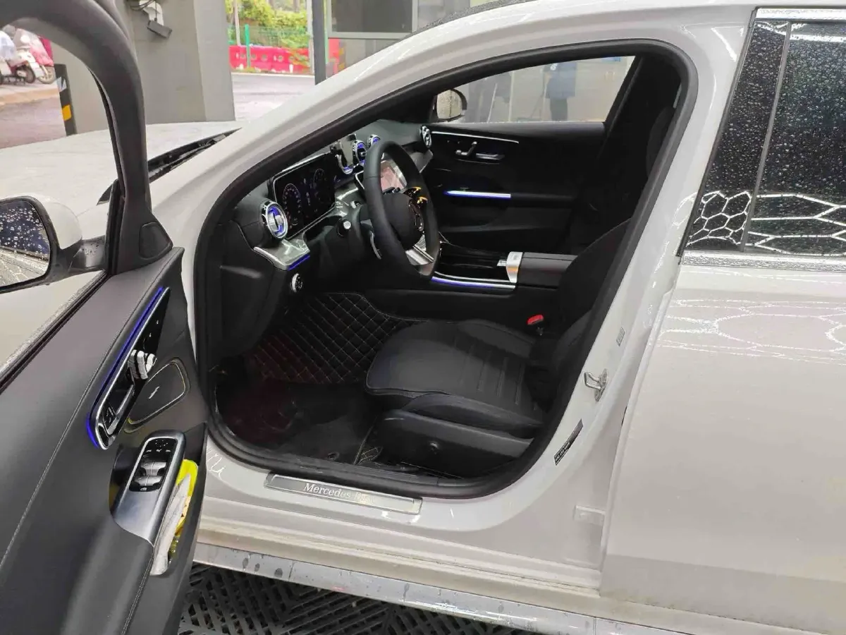 2025 Mercedes-Benz C Class 1.5T 204HP L4 9AT,autocango,china used car exporter,china ev exporter,chinese used car exporter,chinese used ev exporter