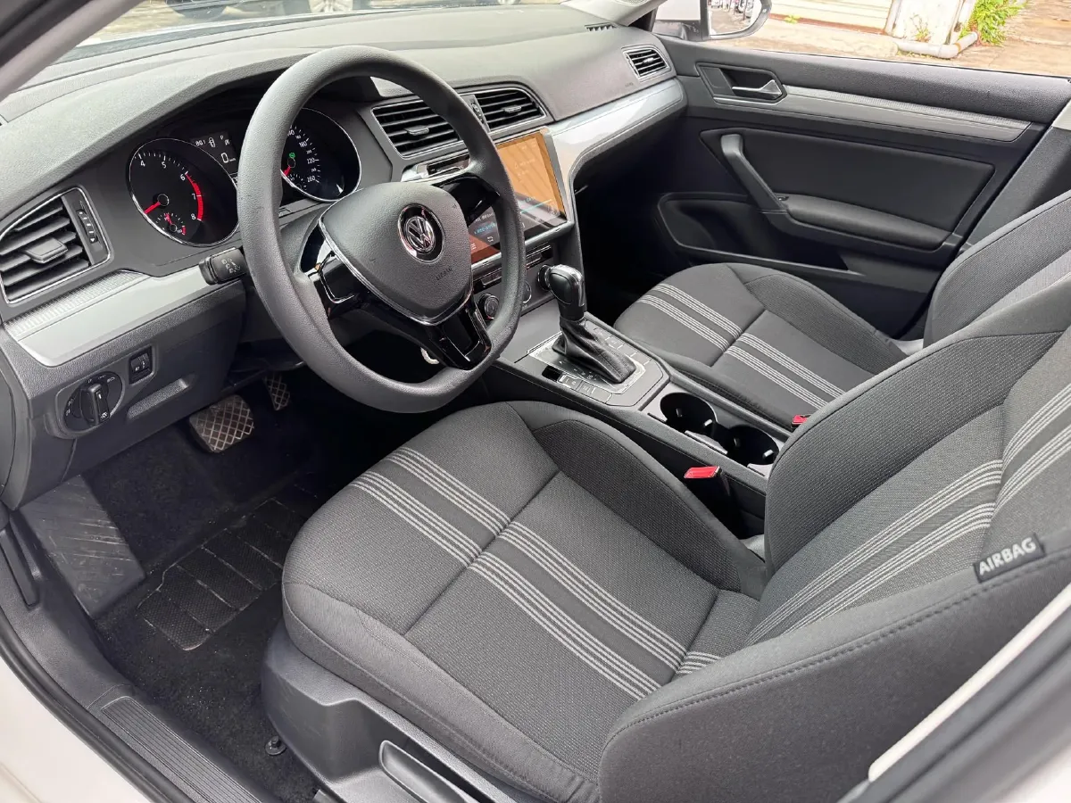 2018 Volkswagen Lamando 1.4T 131HP L4 7DCT,autocango,china used car exporter,china ev exporter,chinese used car exporter,chinese used ev exporter