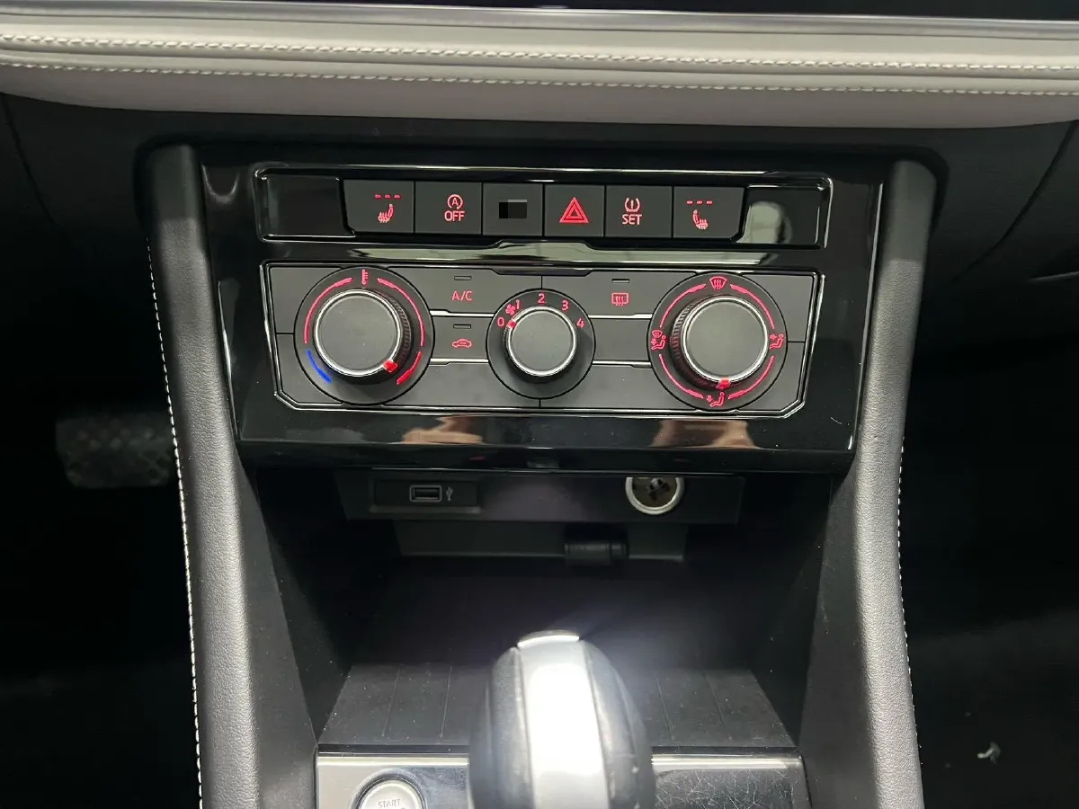 2022 Jetta VS5 1.4T 150HP L4 6AT,autocango,china used car exporter,china ev exporter,chinese used car exporter,chinese used ev exporter