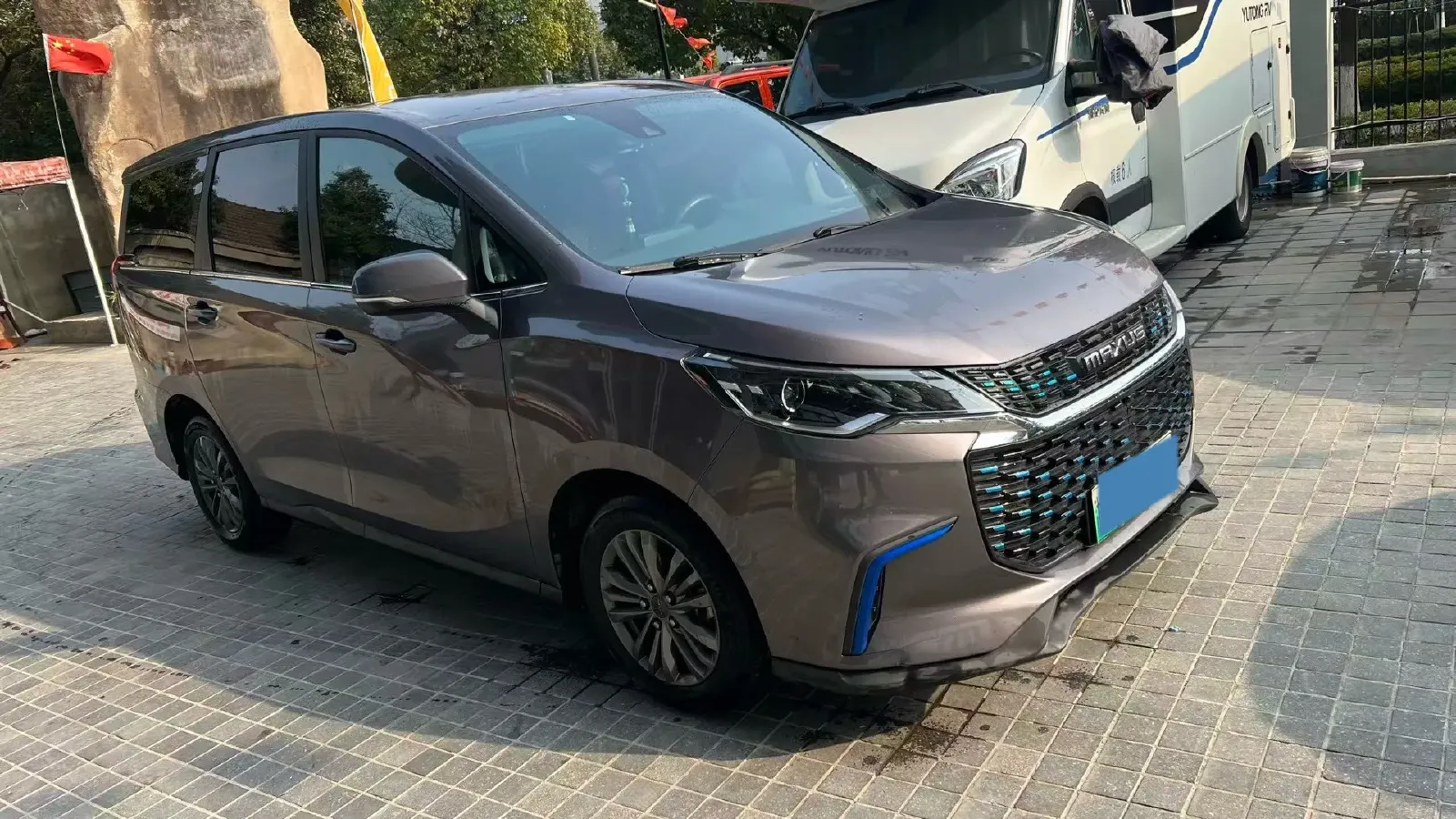 2020 MAXUS Euniq 5 BEV 52.5KWH,autocango,china used car exporter,china ev exporter,chinese used car exporter,chinese used ev exporter