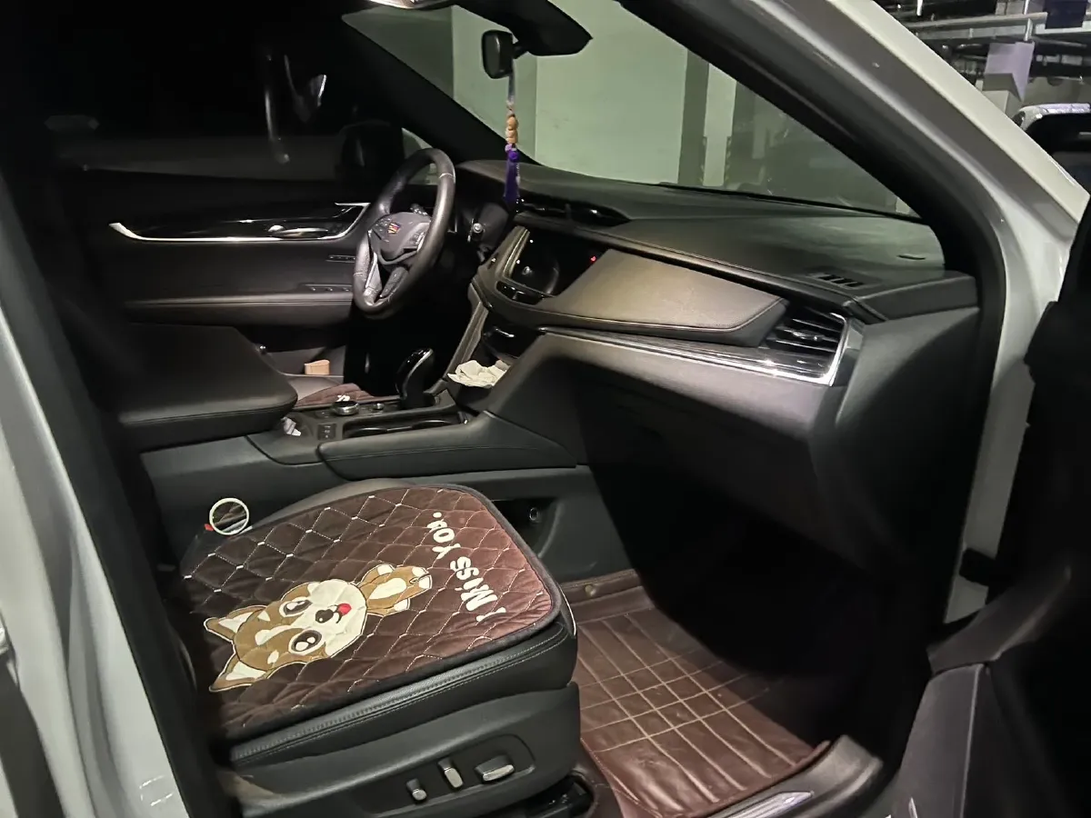 2021 Cadillac XT5 2.0T 237HP L4 9AT,autocango,china used car exporter,china ev exporter,chinese used car exporter,chinese used ev exporter