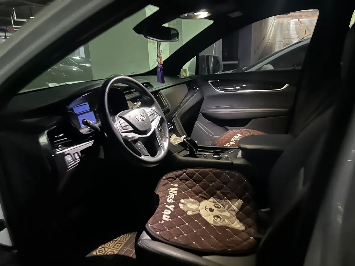 2021 Cadillac XT5 2.0T 237HP L4 9AT,autocango,china used car exporter,china ev exporter,chinese used car exporter,chinese used ev exporter