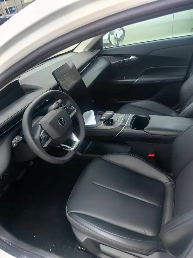 2025 ChangAn Eado 1.5T 192HP L4 7DCT,autocango,china used car exporter,china ev exporter,chinese used car exporter,chinese used ev exporter