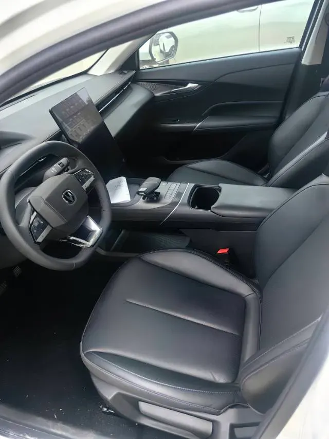 2025 ChangAn Eado 1.5T 192HP L4 7DCT,autocango,china used car exporter,china ev exporter,chinese used car exporter,chinese used ev exporter