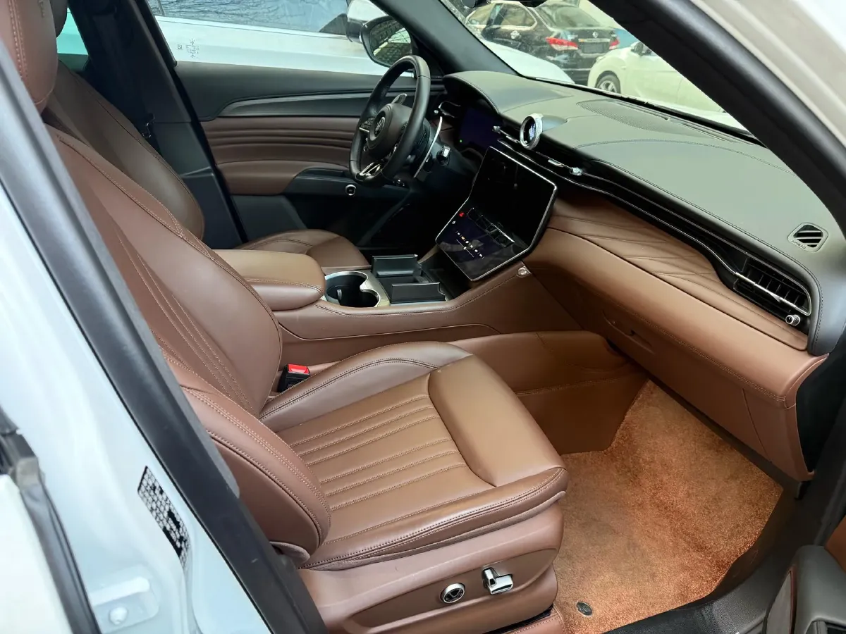 2023 Maserati Grecale 2.0T 300HP L4 8AT,autocango,china used car exporter,china ev exporter,chinese used car exporter,chinese used ev exporter