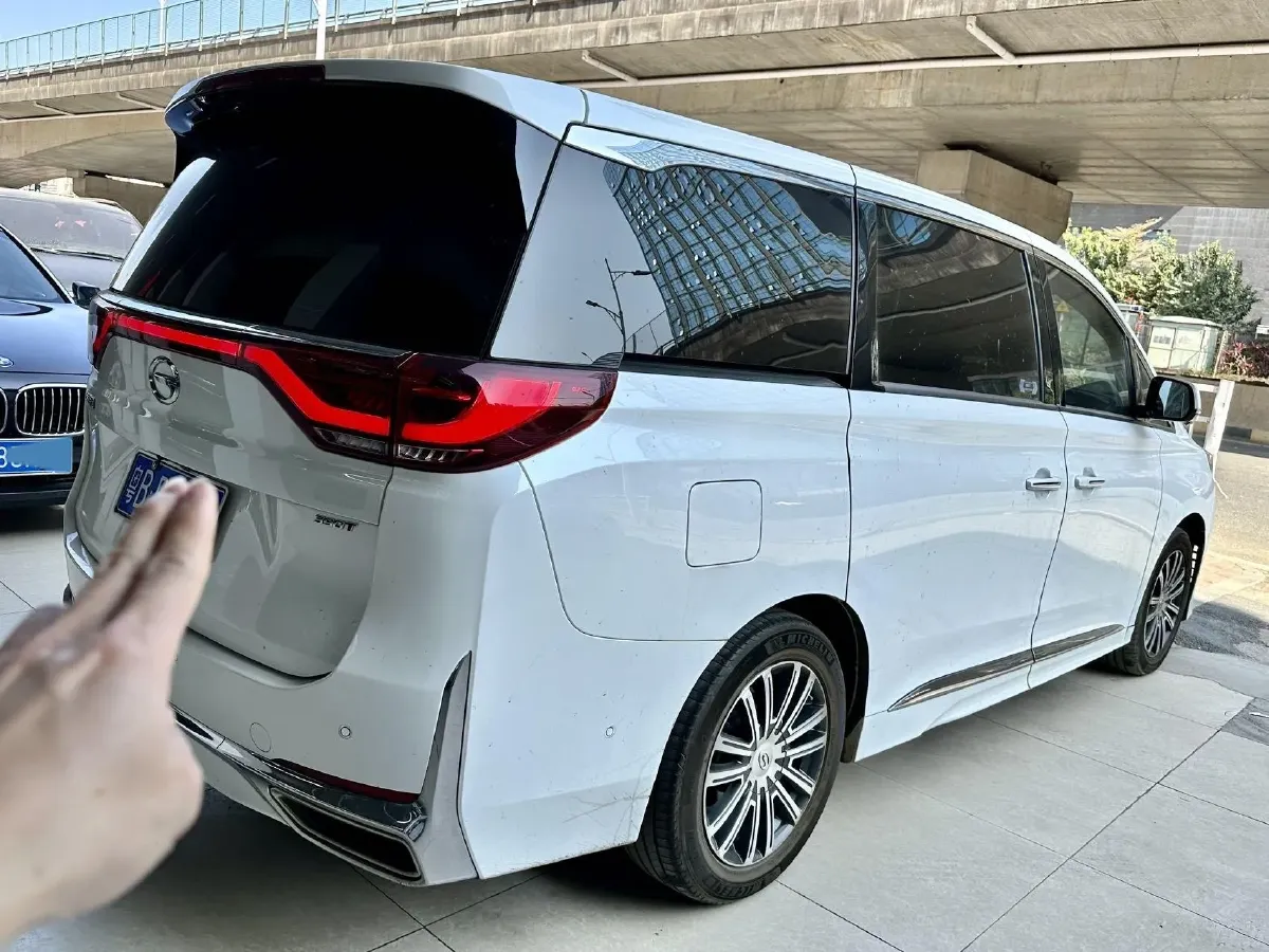 2021 GAC Trumpchi M8 2.0T 252HP L4 8AT,autocango,china used car exporter,china ev exporter,chinese used car exporter,chinese used ev exporter