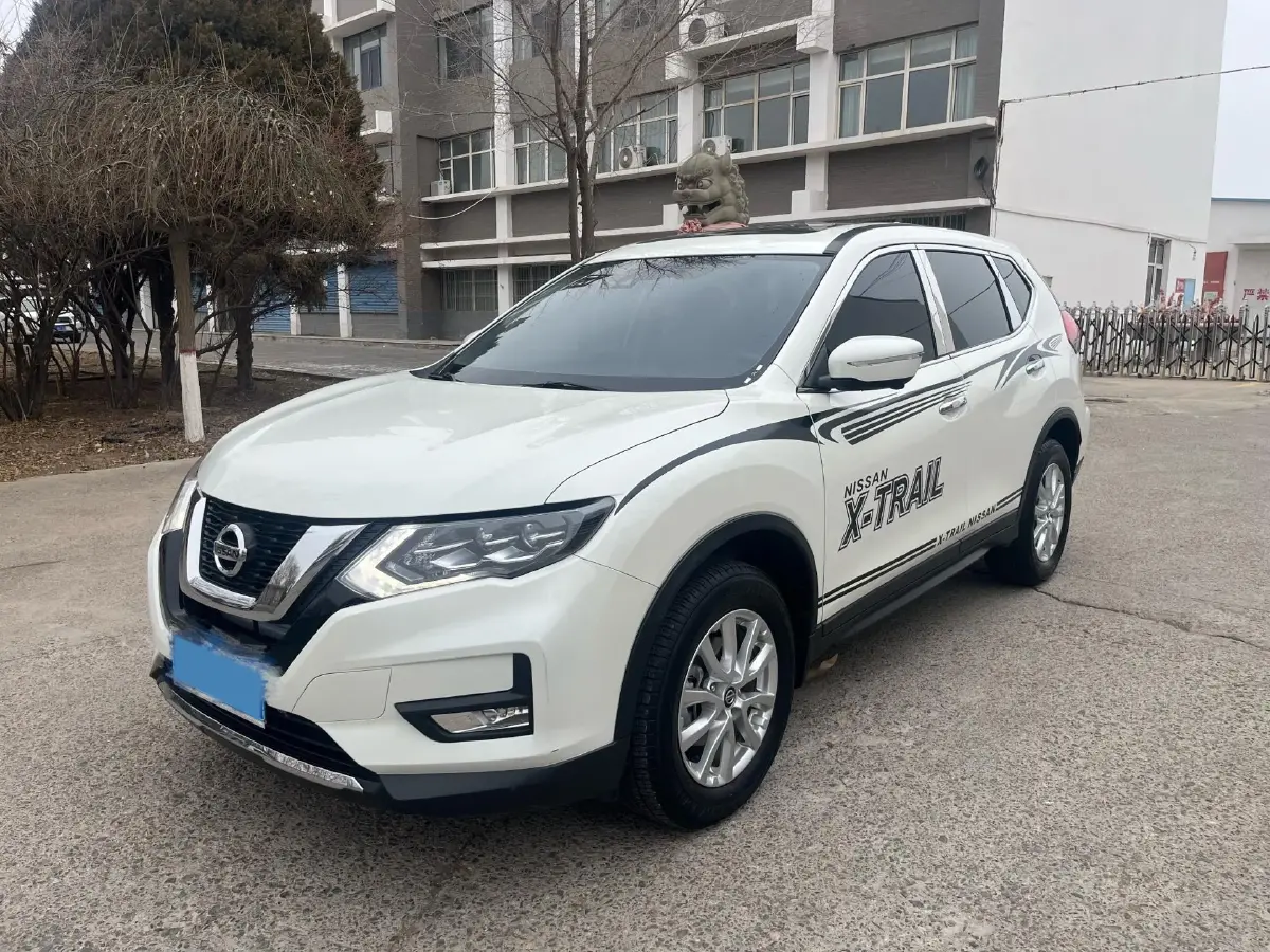 2023 Nissan X-Trail 2.0L 151HP L4 CVT