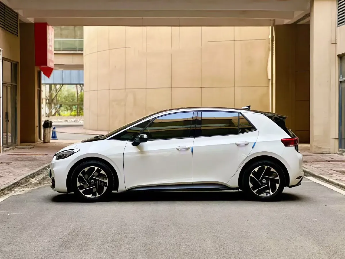 2023 Volkswagen ID.3 BEV 52.8KWH,autocango,china used car exporter,china ev exporter,chinese used car exporter,chinese used ev exporter