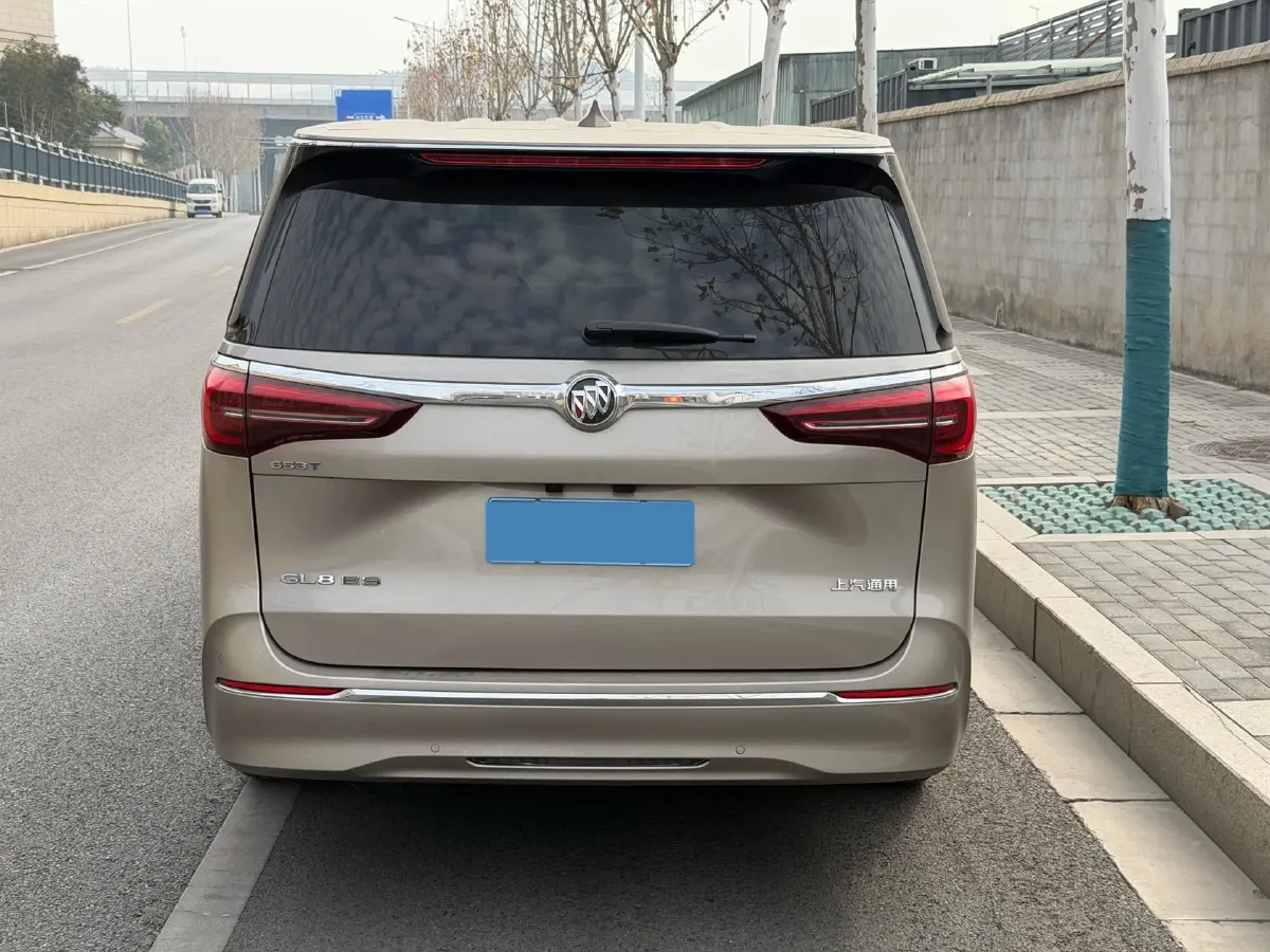 2022 Buick GL8 2.0T 237HP L4 9AT,autocango,china used car exporter,china ev exporter,chinese used car exporter,chinese used ev exporter
