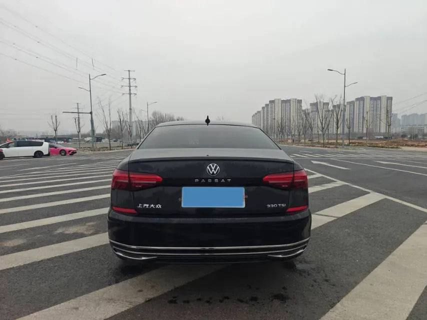 2021 Volkswagen Passat 2.0T 186HP L4 7DCT,autocango,china used car exporter,china ev exporter,chinese used car exporter,chinese used ev exporter