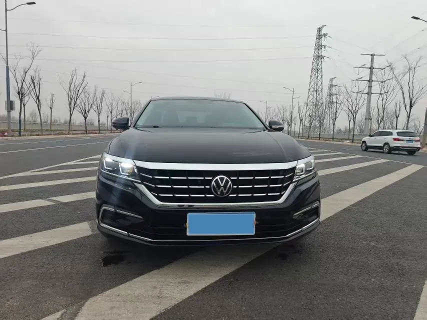 2021 Volkswagen Passat 2.0T 186HP L4 7DCT,autocango,china used car exporter,china ev exporter,chinese used car exporter,chinese used ev exporter