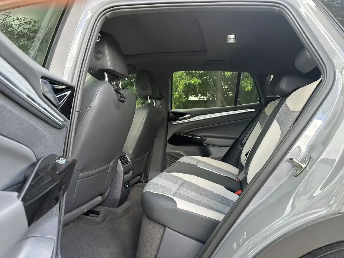 2022 Volkswagen ID.4 Crozz BEV 84.8KWH,autocango,china used car exporter,china ev exporter,chinese used car exporter,chinese used ev exporter