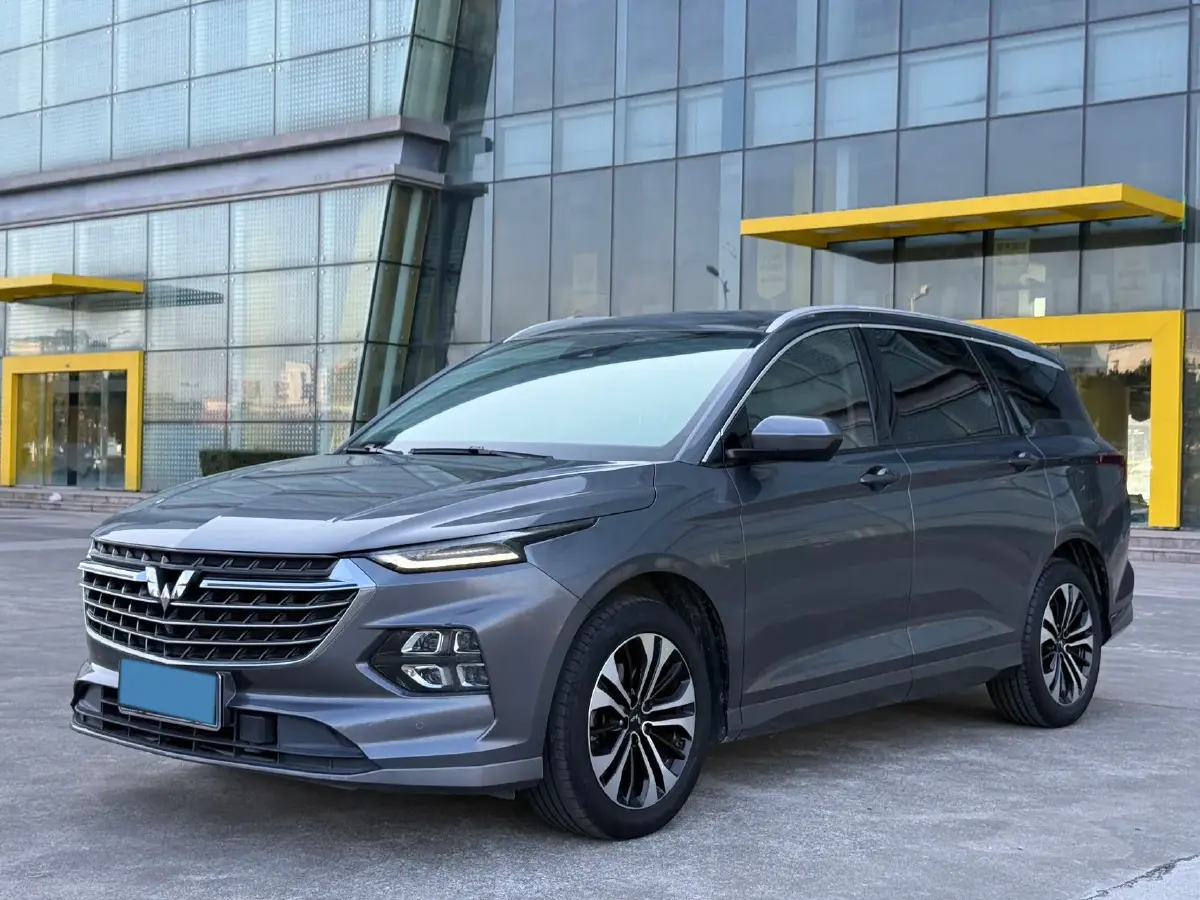 2022 WuLing KaiJie 1.5T 177HP L4 CVT