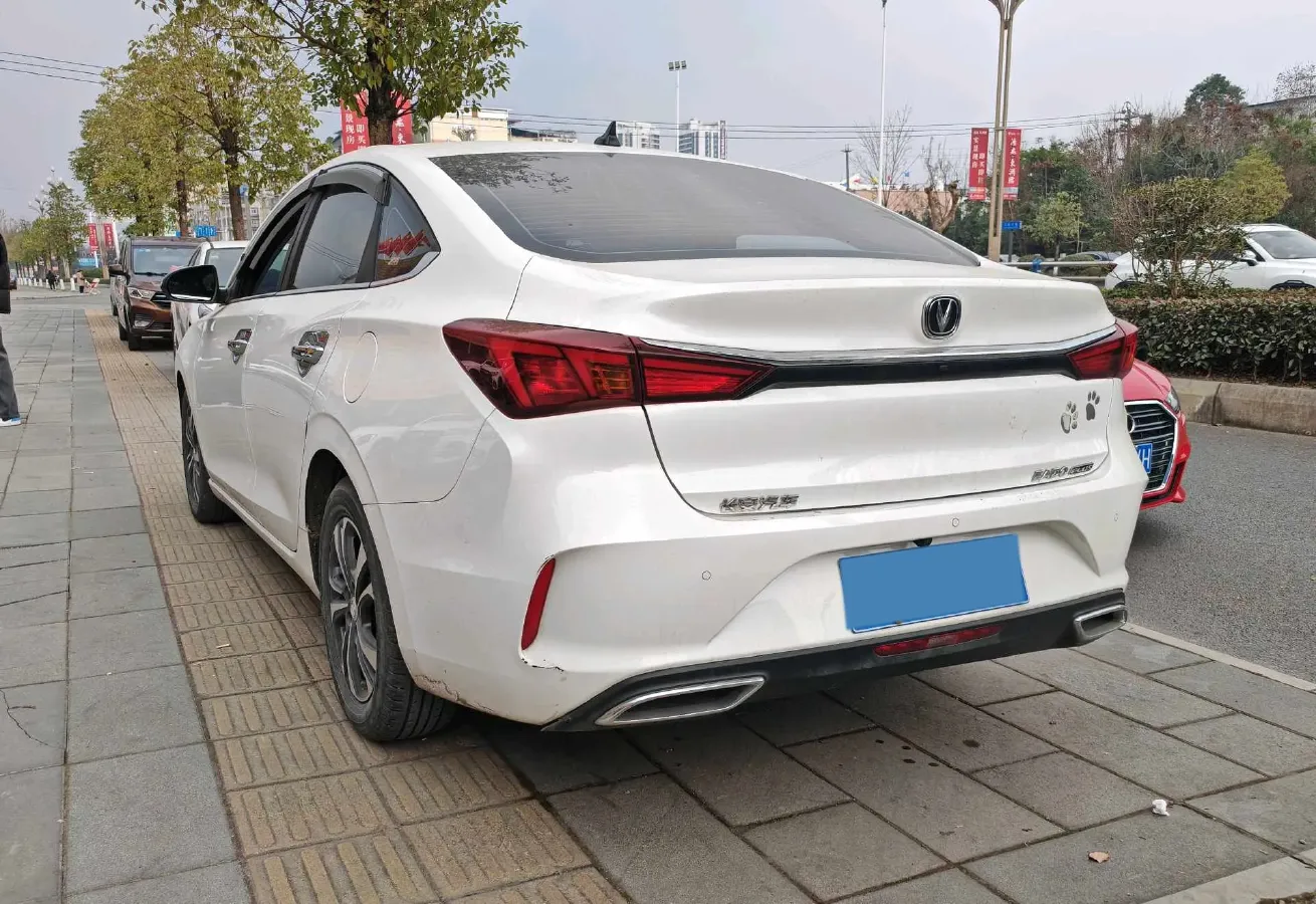 2021 ChangAn Eado 1.6L 128HP L4 CVT,autocango,china used car exporter,china ev exporter,chinese used car exporter,chinese used ev exporter