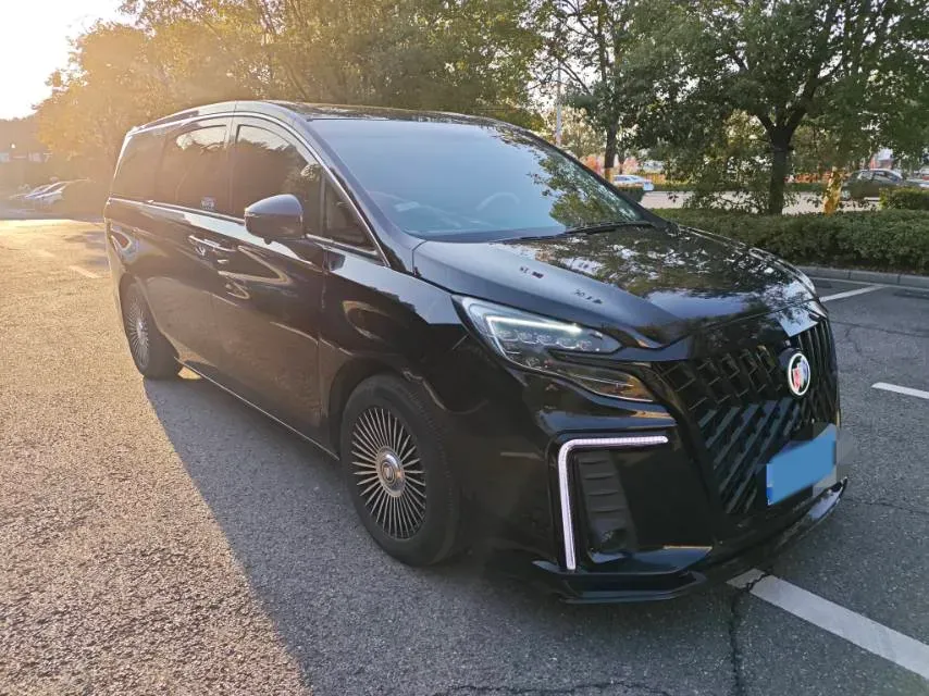 2022 Buick GL8 2.0T 237HP L4 9AT,autocango,china used car exporter,china ev exporter,chinese used car exporter,chinese used ev exporter