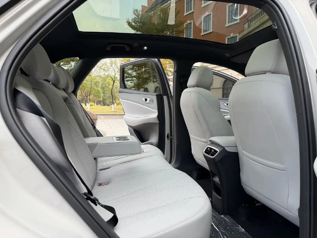 2025 BYD Sea Lion 06 1.5L 101HP L4 E-CVT PHEV,autocango,china used car exporter,china ev exporter,chinese used car exporter,chinese used ev exporter