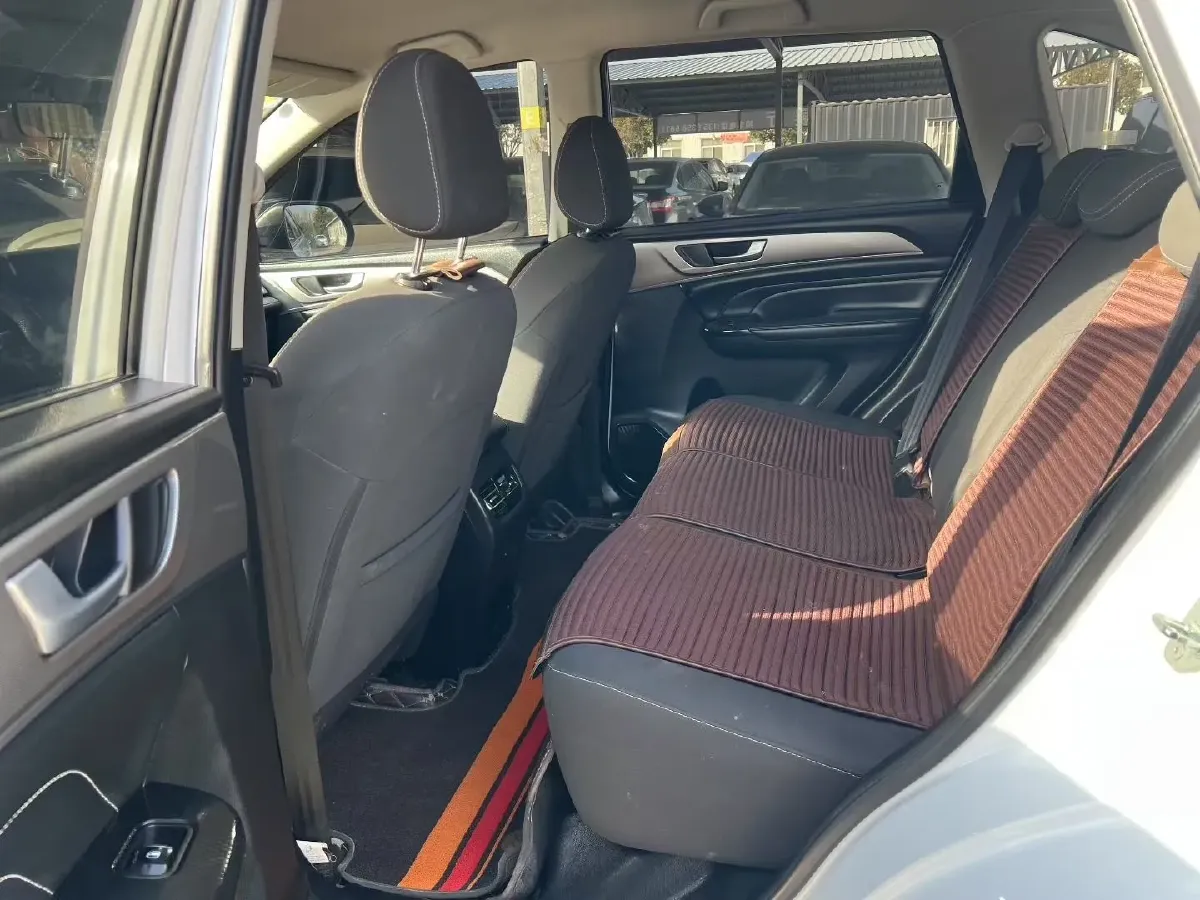 2022 Haval H6 1.5T 184HP L4 7DCT,autocango,china used car exporter,china ev exporter,chinese used car exporter,chinese used ev exporter