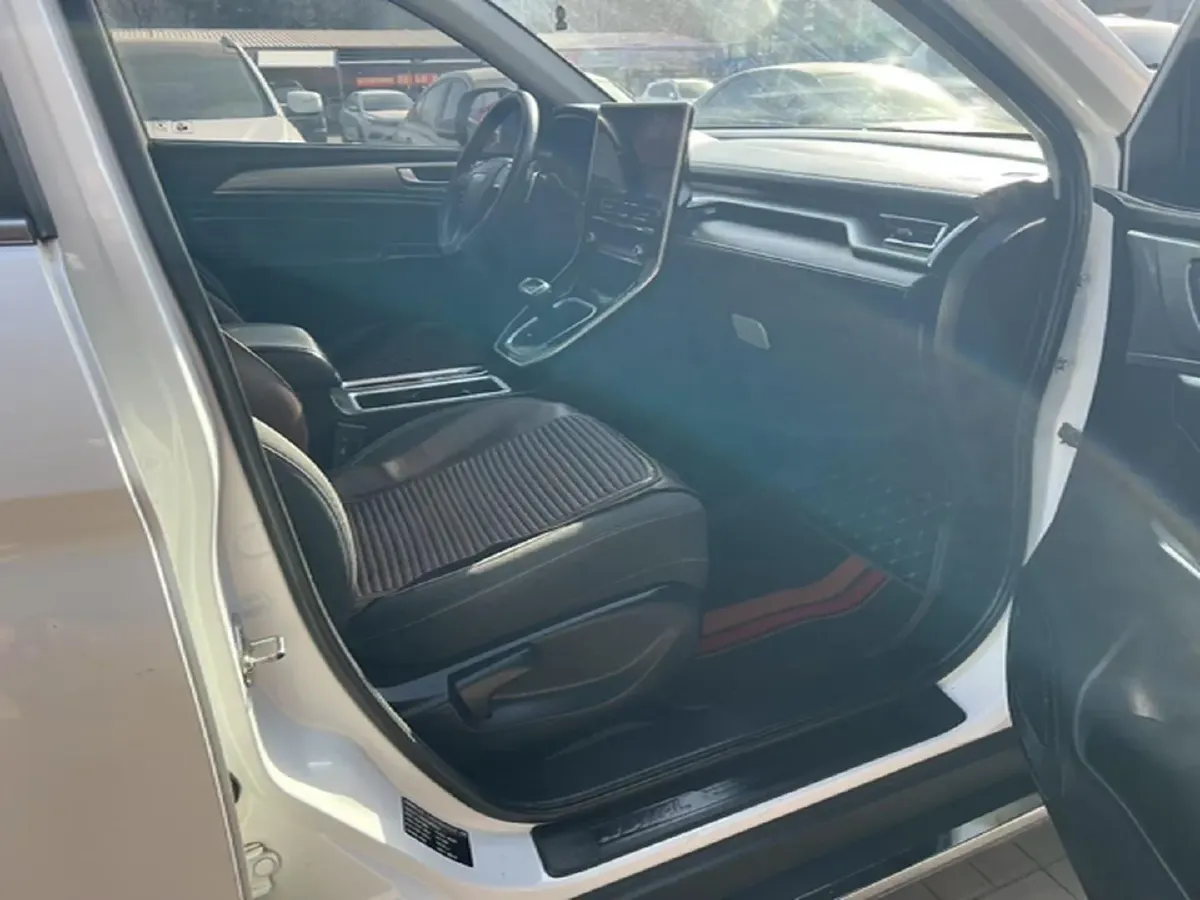 2022 Haval H6 1.5T 184HP L4 7DCT,autocango,china used car exporter,china ev exporter,chinese used car exporter,chinese used ev exporter