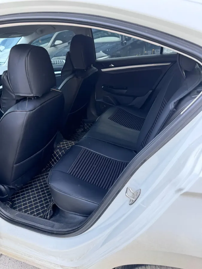 2019 Bestune T77 1.2T 143HP L4 7DCT,autocango,china used car exporter,china ev exporter,chinese used car exporter,chinese used ev exporter