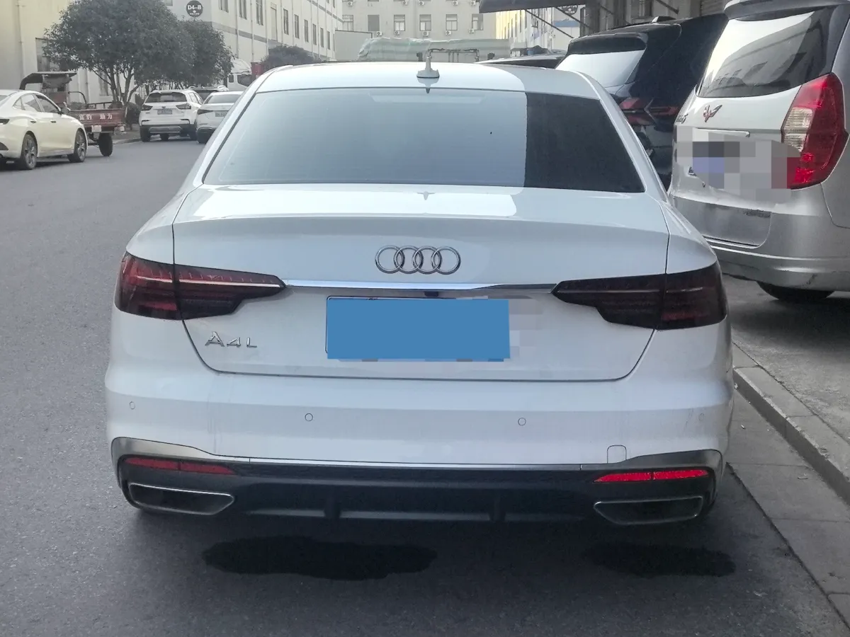 2020 Audi A4L 2.0T 190HP L4 7DCT,autocango,china used car exporter,china ev exporter,chinese used car exporter,chinese used ev exporter