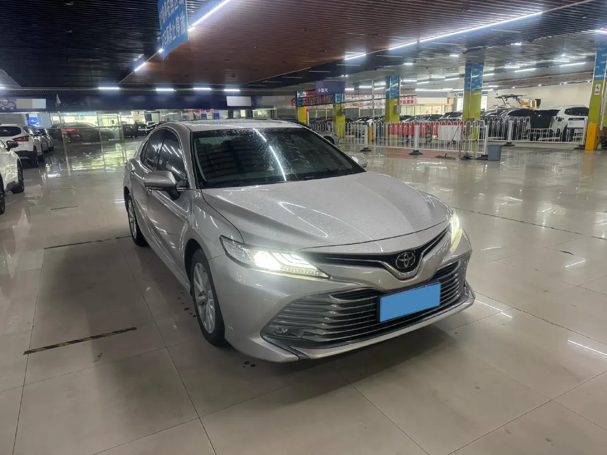 2019 Toyota Camry 2.0L 178HP L4 CVT,autocango,china used car exporter,china ev exporter,chinese used car exporter,chinese used ev exporter