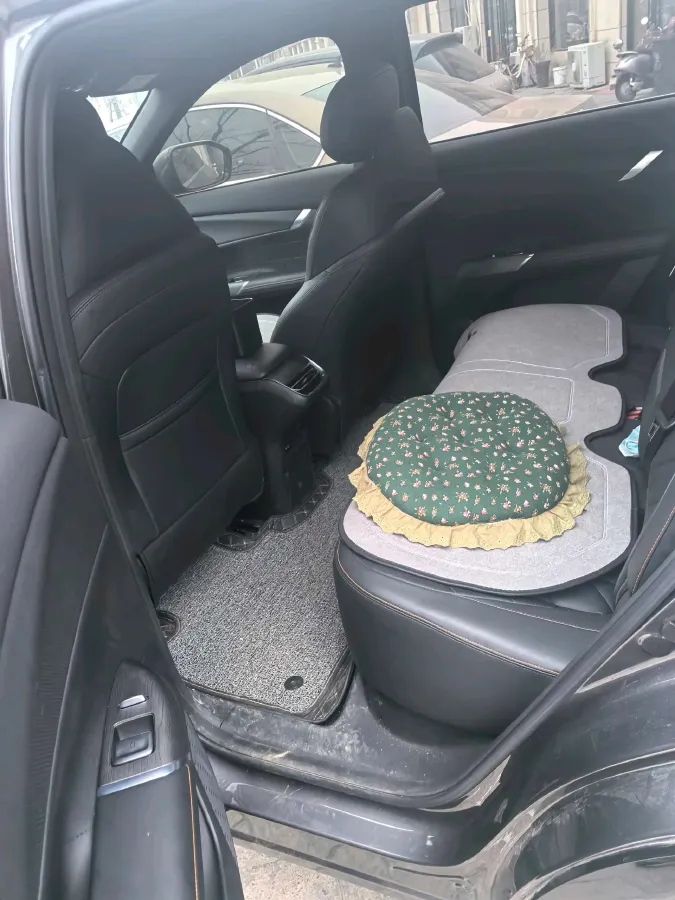 2025 ChangAn CS75 Plus 1.5T 192HP L4 8AT,autocango,china used car exporter,china ev exporter,chinese used car exporter,chinese used ev exporter