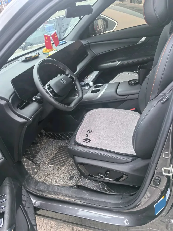 2025 ChangAn CS75 Plus 1.5T 192HP L4 8AT,autocango,china used car exporter,china ev exporter,chinese used car exporter,chinese used ev exporter