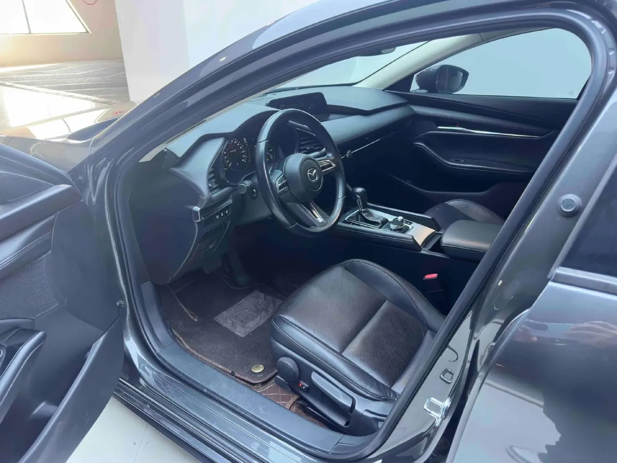 2021 Mazda 3 Axela 2.0L 158HP L4 6AT,autocango,china used car exporter,china ev exporter,chinese used car exporter,chinese used ev exporter