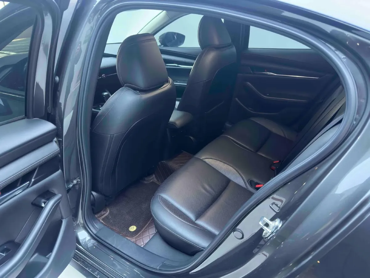 2021 Mazda 3 Axela 2.0L 158HP L4 6AT,autocango,china used car exporter,china ev exporter,chinese used car exporter,chinese used ev exporter