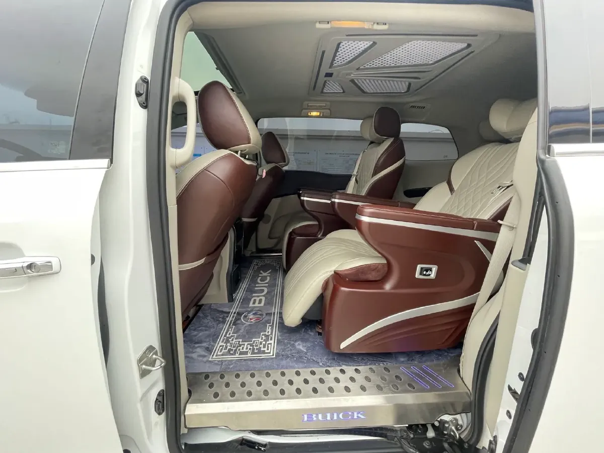 2021 Buick GL8 2.0T 237HP L4 9AT,autocango,china used car exporter,china ev exporter,chinese used car exporter,chinese used ev exporter