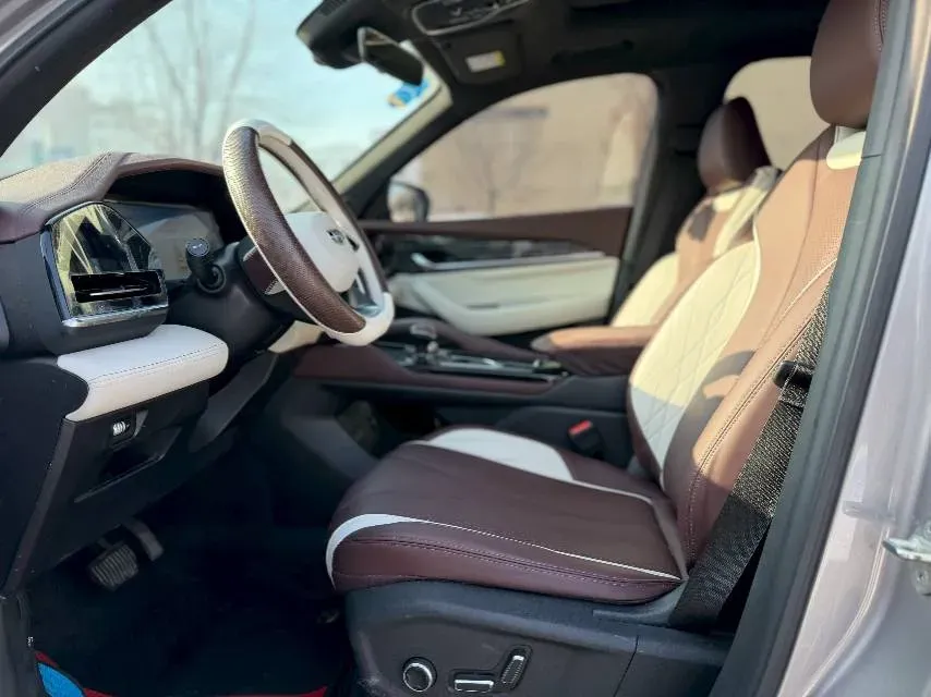 2021 Geely Monjaro 2.0T 218HP L4 7DCT,autocango,china used car exporter,china ev exporter,chinese used car exporter,chinese used ev exporter