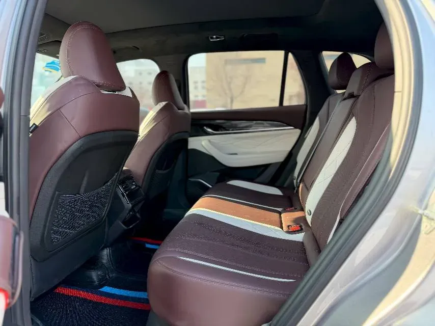 2021 Geely Monjaro 2.0T 218HP L4 7DCT,autocango,china used car exporter,china ev exporter,chinese used car exporter,chinese used ev exporter