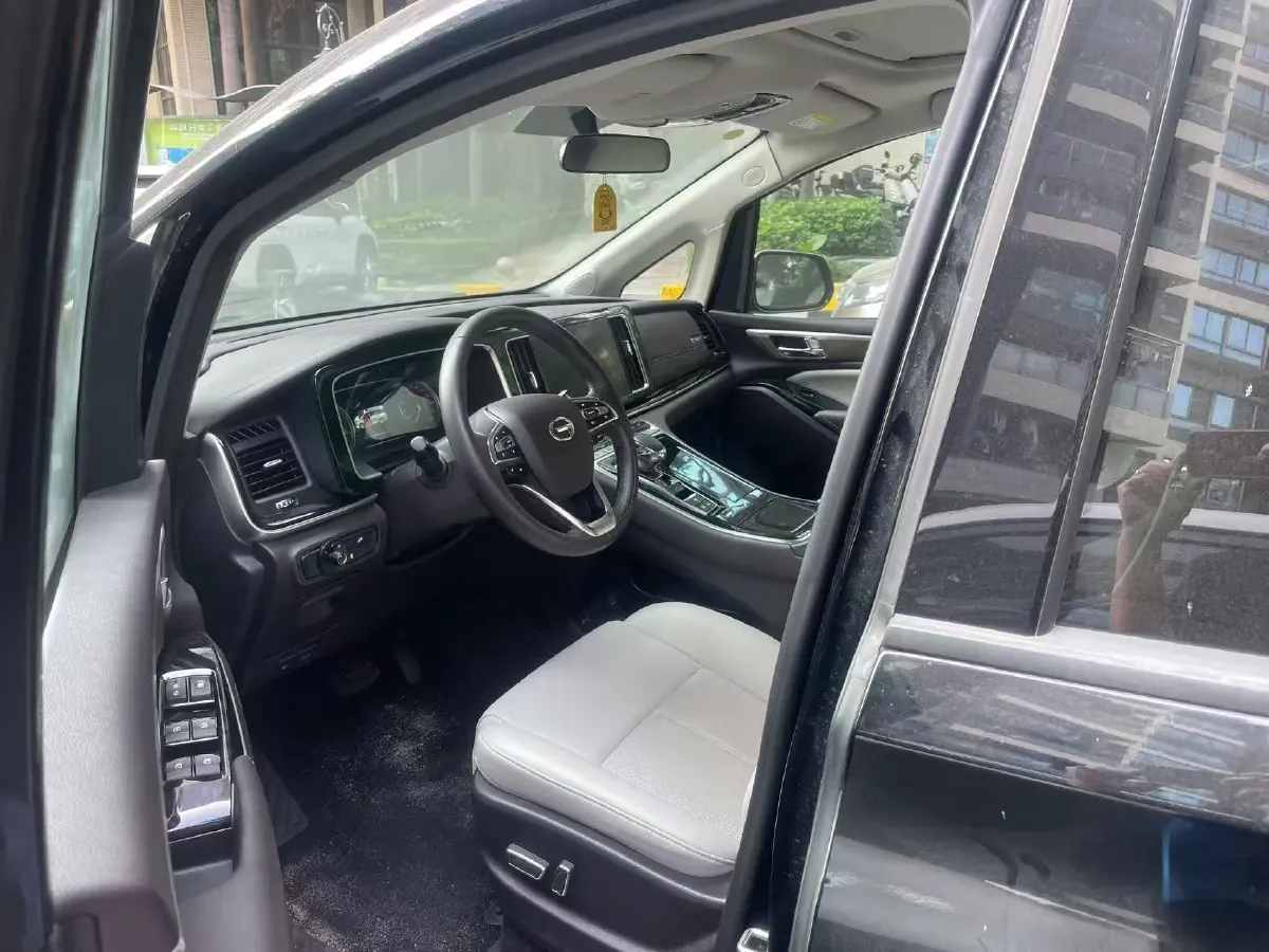 2023 GAC Trumpchi M8 2.0T 252HP L4 8AT,autocango,china used car exporter,china ev exporter,chinese used car exporter,chinese used ev exporter