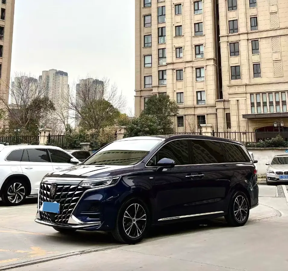 2023 Roewe iMAX8 2.0T 234HP L4 8AT