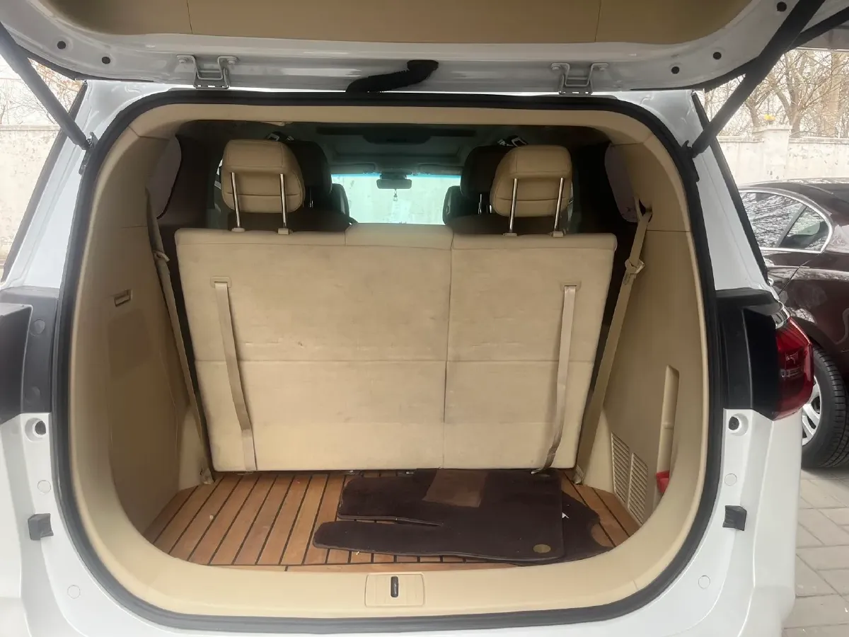 2022 Buick GL8 2.0T 237HP L4 9AT,autocango,china used car exporter,china ev exporter,chinese used car exporter,chinese used ev exporter