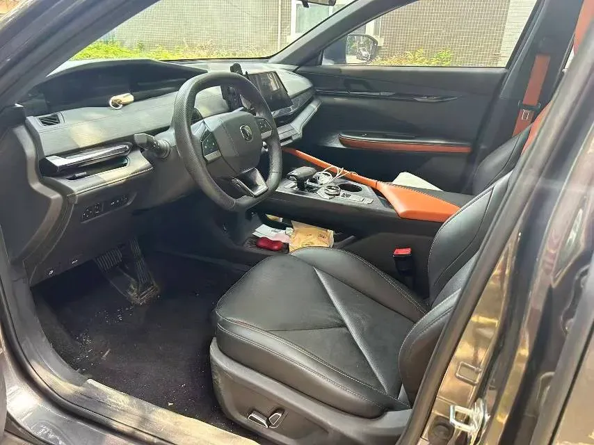 2022 ChangAn UNI-V 1.5T 188HP L4 7DCT,autocango,china used car exporter,china ev exporter,chinese used car exporter,chinese used ev exporter