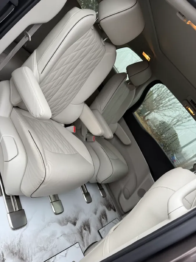 2021 Buick GL8 2.0T 237HP L4 9AT,autocango,china used car exporter,china ev exporter,chinese used car exporter,chinese used ev exporter