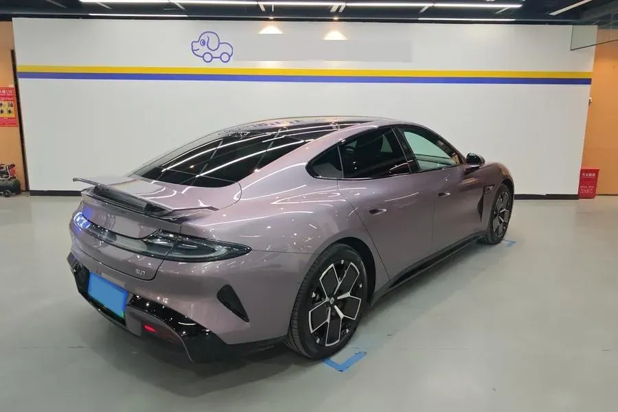 2024 MI SU7 BEV 94.3KWH,autocango,china used car exporter,china ev exporter,chinese used car exporter,chinese used ev exporter