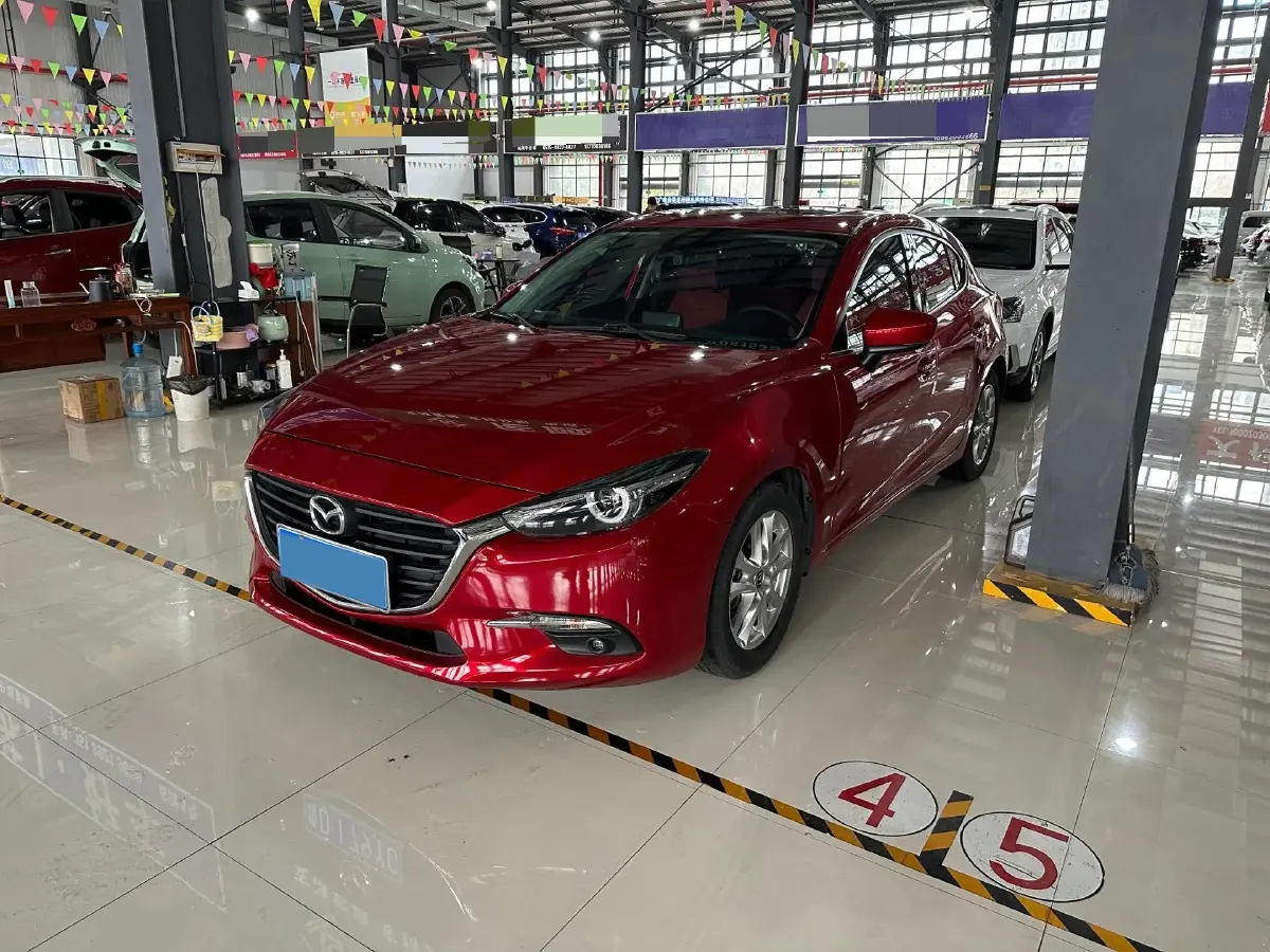 2017 Mazda 3 Axela 1.5L 117HP L4 6AT