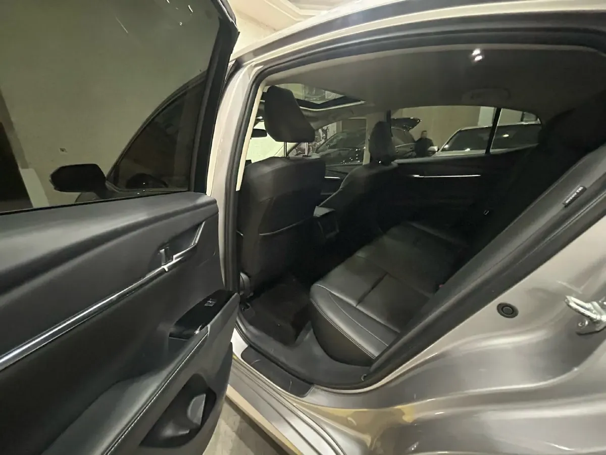 2024 Toyota Camry 2.0L 173HP L4 CVT,autocango,china used car exporter,china ev exporter,chinese used car exporter,chinese used ev exporter