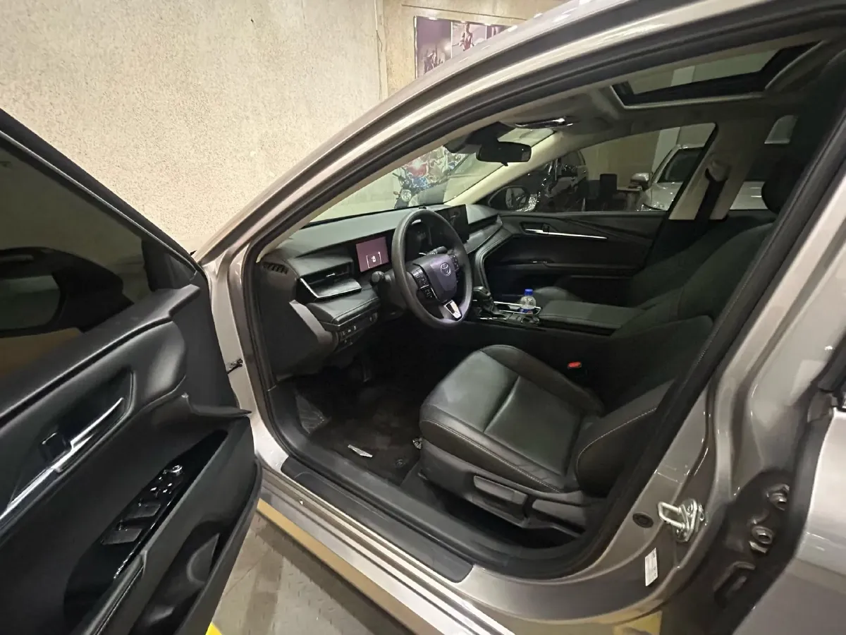 2024 Toyota Camry 2.0L 173HP L4 CVT,autocango,china used car exporter,china ev exporter,chinese used car exporter,chinese used ev exporter