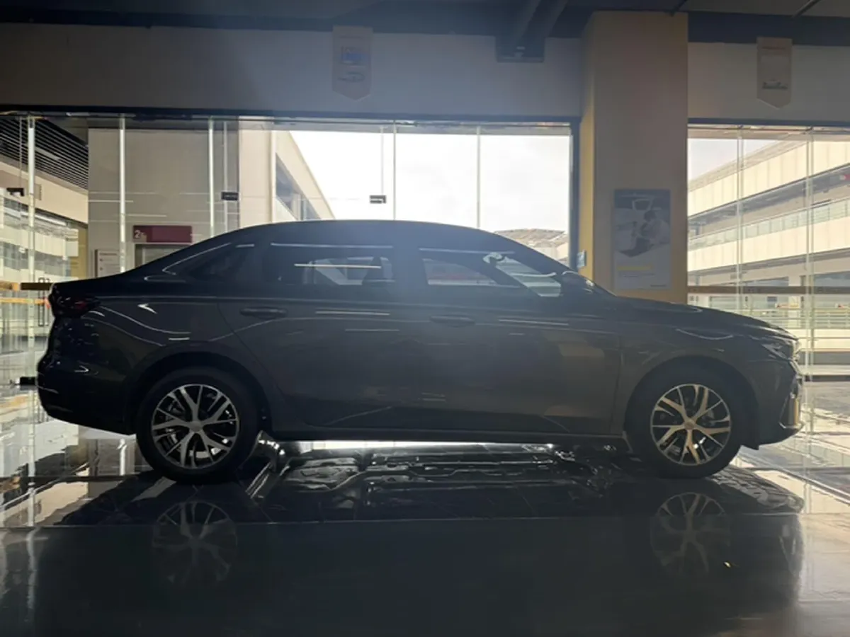 2025 Geely Emgrand 1.5L 127HP L4 CVT,autocango,china used car exporter,china ev exporter,chinese used car exporter,chinese used ev exporter