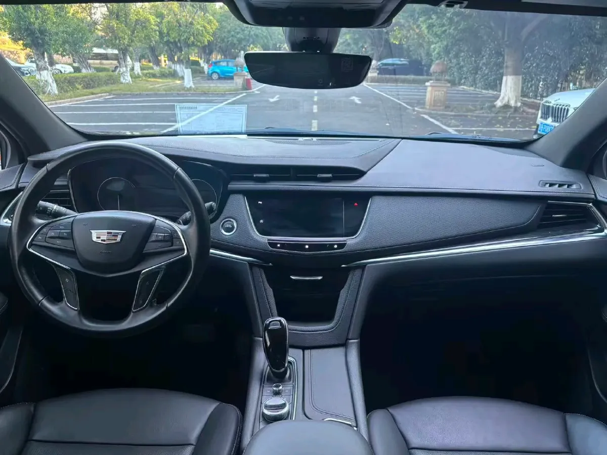 2020 Cadillac XT5 2.0T 241HP L4 9AT,autocango,china used car exporter,china ev exporter,chinese used car exporter,chinese used ev exporter