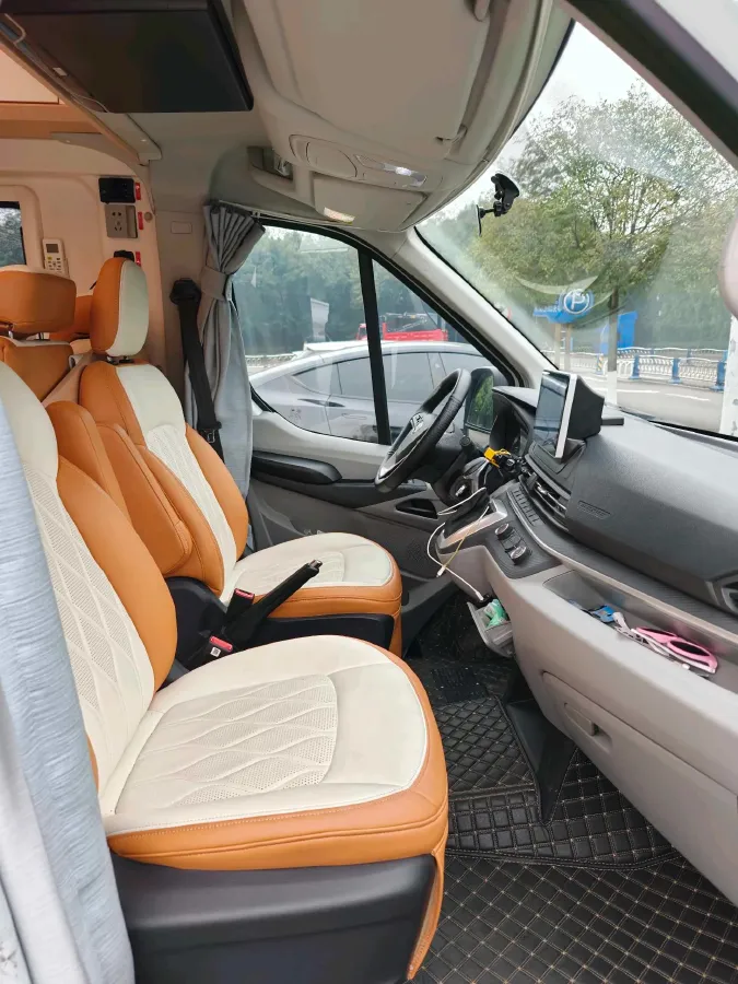 2008 BMW 1 Series 2.0L 156HP L4 6AT,autocango,china used car exporter,china ev exporter,chinese used car exporter,chinese used ev exporter