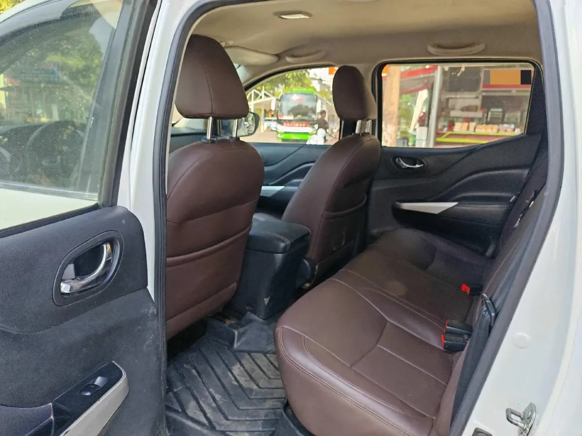 2020 Dongfeng RuiQi 6 2.4L 158HP L4 5MT,autocango,china used car exporter,china ev exporter,chinese used car exporter,chinese used ev exporter