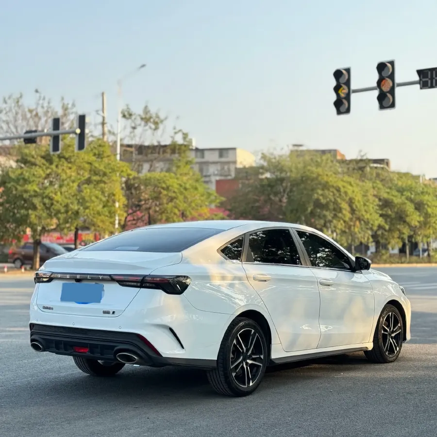 2022 Geely Binray 1.5T 181HP L4 7DCT,autocango,china used car exporter,china ev exporter,chinese used car exporter,chinese used ev exporter