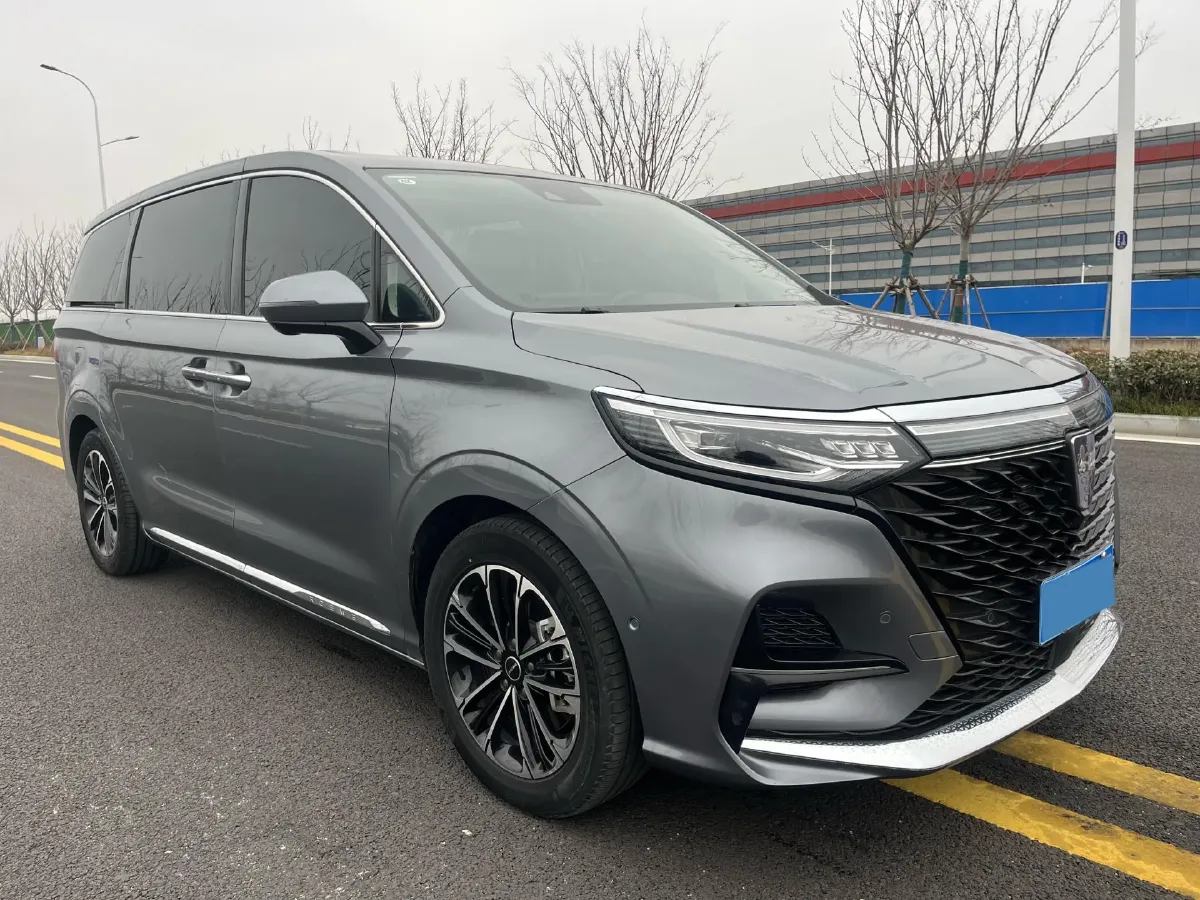 2022 Roewe iMAX8 2.0T 234HP L4 8AT,autocango,china used car exporter,china ev exporter,chinese used car exporter,chinese used ev exporter