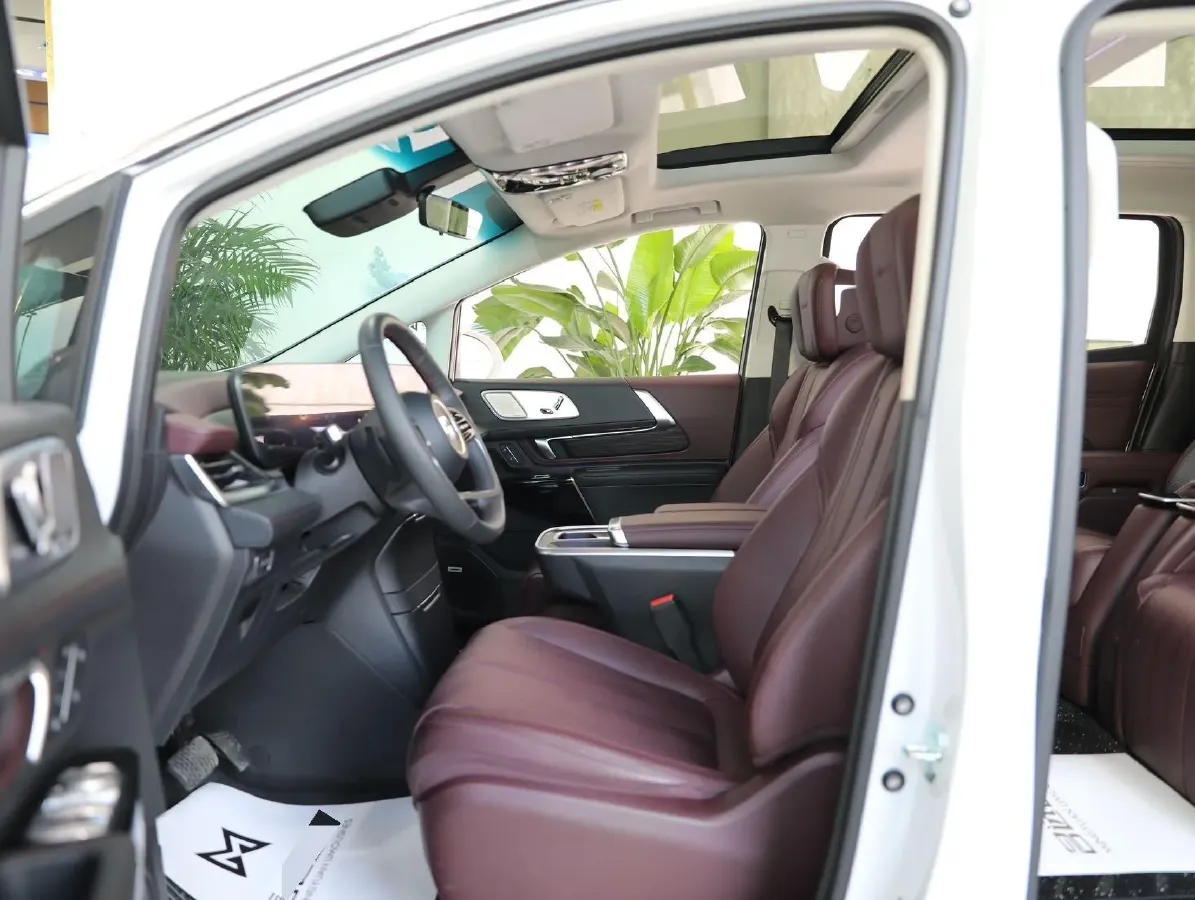 2023 Buick Century 2.0T 237HP L4 9AT,autocango,china used car exporter,china ev exporter,chinese used car exporter,chinese used ev exporter